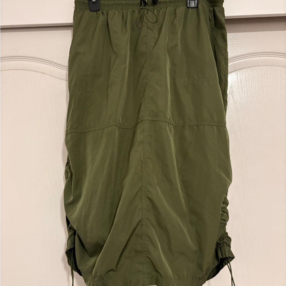 Wild Fable Olive Green Elastic Waist Pants - Picture 4 of 5